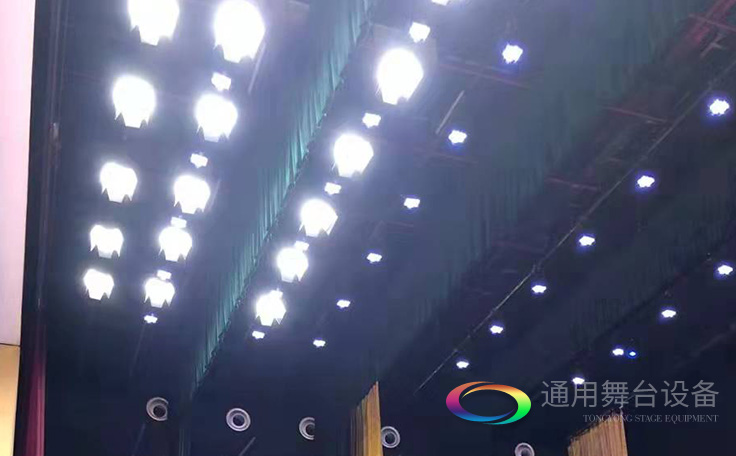 舞臺燈光常用燈位頂光，配圖詮釋頂光燈位含義